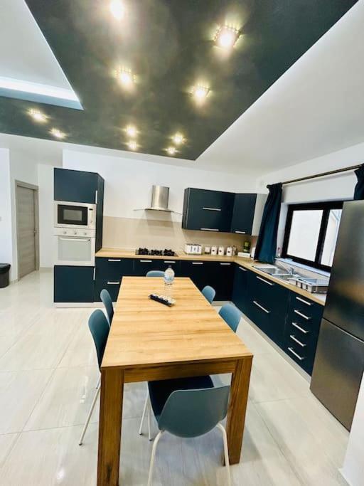 Cosy Home Close To The Sea, King-Size Bed St. Paul's Bay Exterior foto